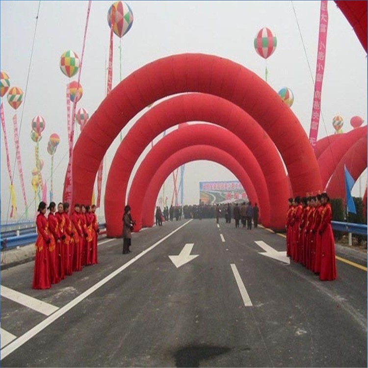 双桥开业纯红拱门